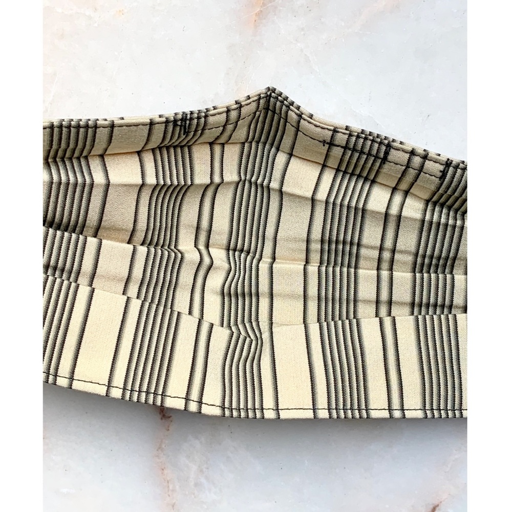 ( 1 LEFT ) ADULT LARGE CLOTH FACE MASK - Picture 6 of 8